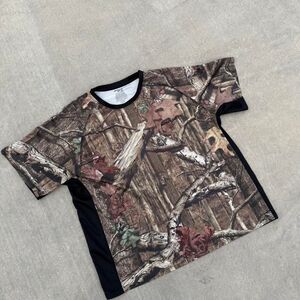 vintage Mossey oak t shirt  size 2xL but fits like a XL